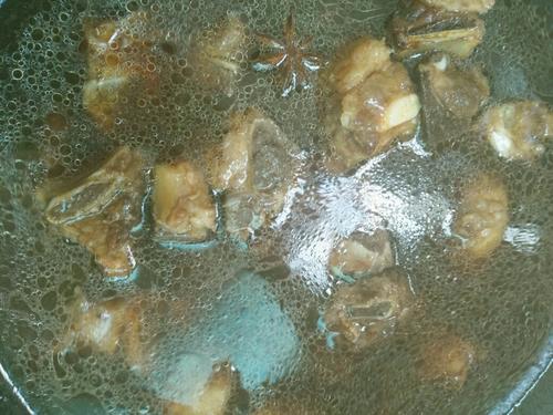 【玉米烧排骨】