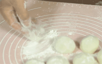 【冰皮月饼】蘸粉