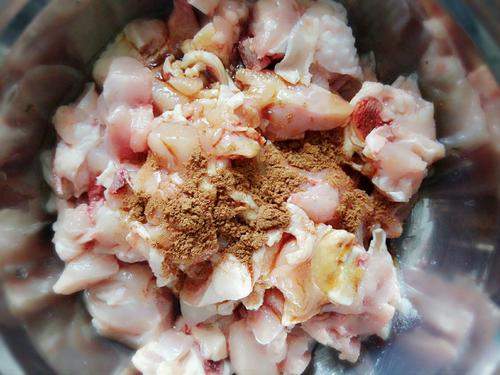 【豌豆炒鸡块】