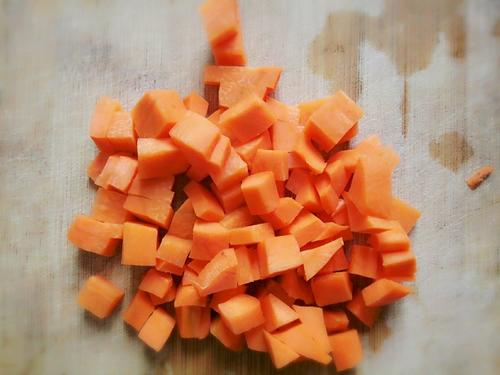 【豌豆炒鸡块】