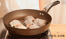 【红烧带鱼】煎至金黄色