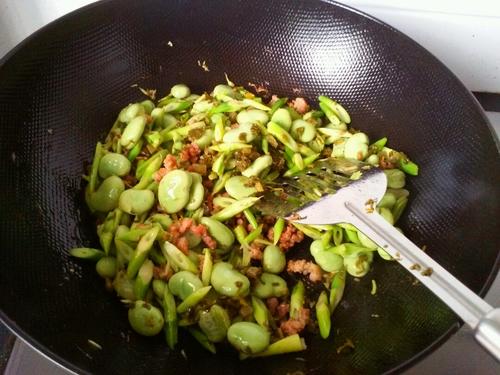 【肉末雪菜野笋炒蚕豆】