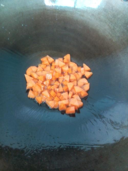 【彩椒炒玉米】