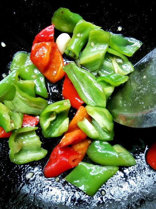 【辣椒炒腊肉】