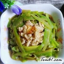 苦瓜炒鸡蛋的做法2