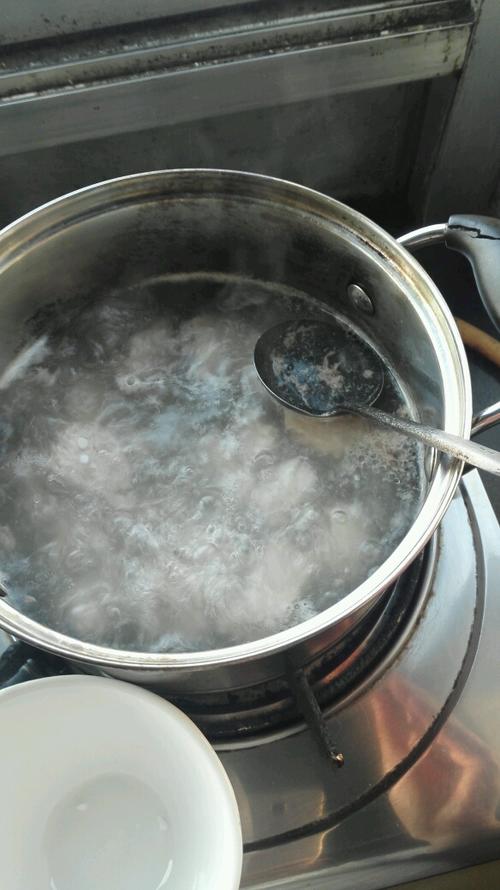 【川味土豆烧排骨】