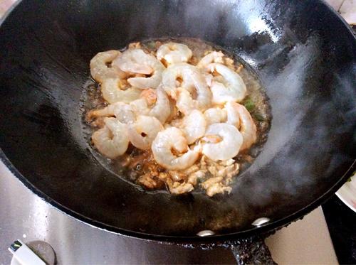 【虾仁炒豆腐】