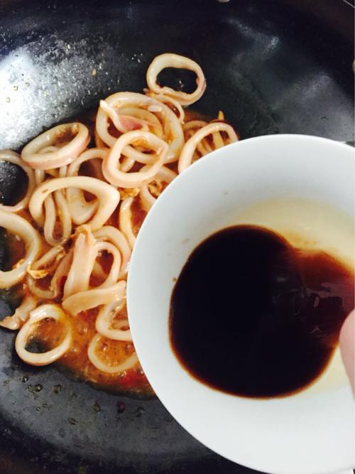 【香辣O泡鱿鱼圈】