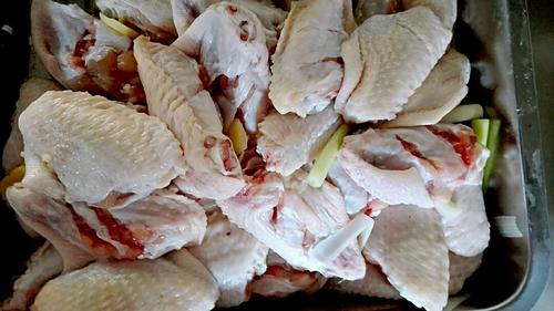 【红酒鸡中翅】