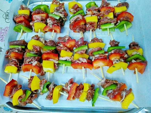 【缤纷牛肉串】