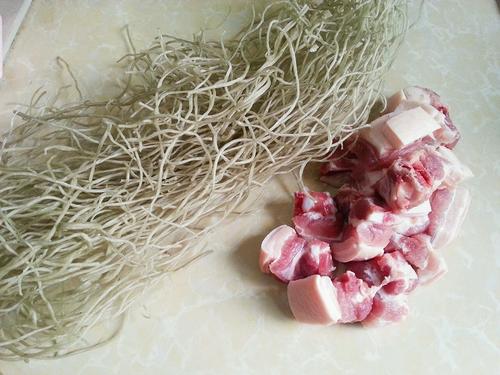 【红烧粉丝五花肉】