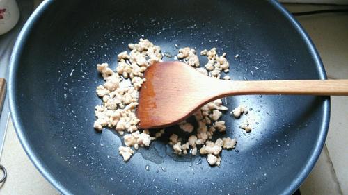 【彩椒肉沫炒西兰花】