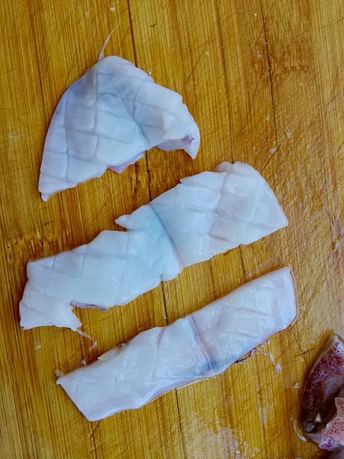 【辣炒小鱿鱼】