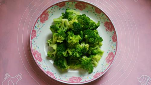 【彩椒肉沫炒西兰花】