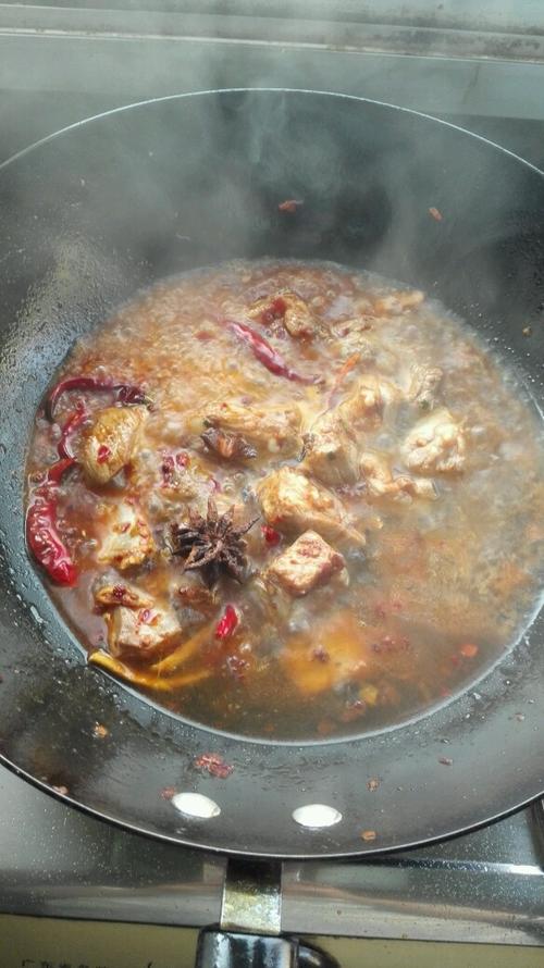 【川味土豆烧排骨】