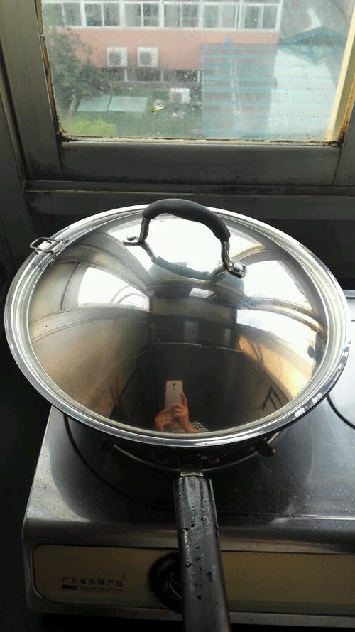 【川味土豆烧排骨】