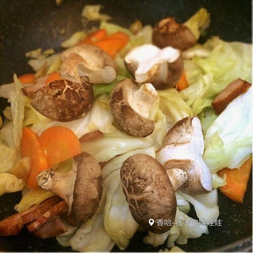 【培根炒四色时蔬】