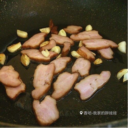 【培根炒四色时蔬】