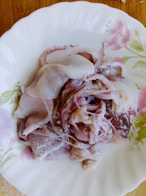 【辣炒小鱿鱼】