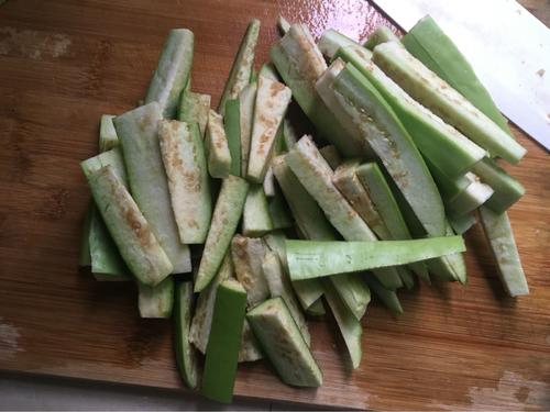 【绿茄子炒豆角】