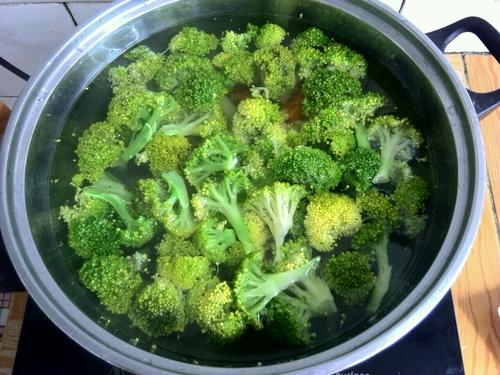 【蒜蓉西兰花】