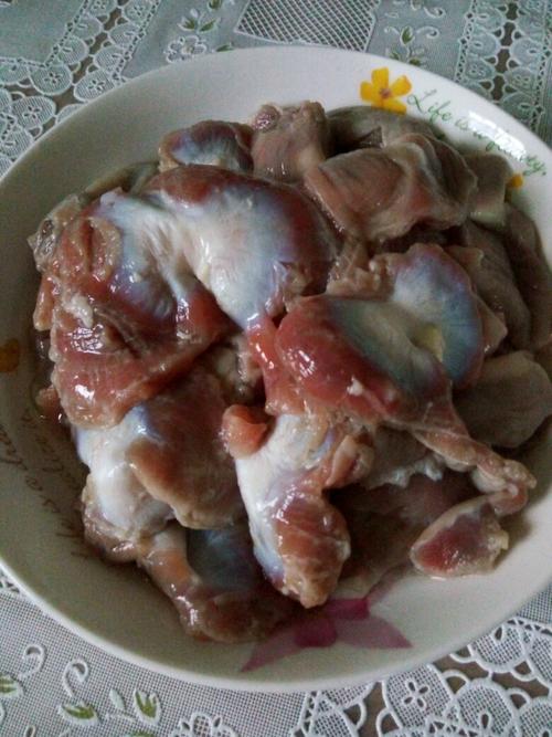 【野山椒炒鸡胗】