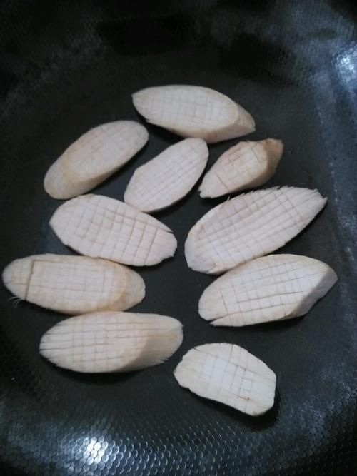 【酱汁杏鲍菇】