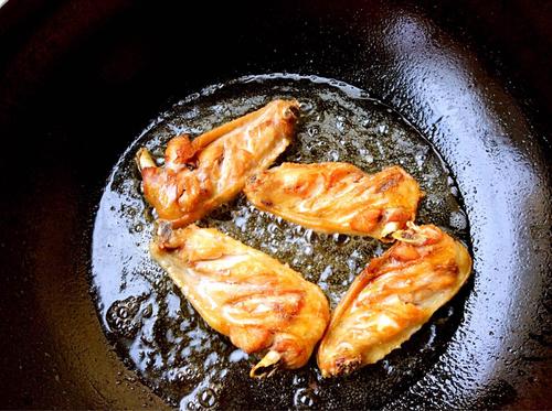 【香辣煎鸡翅】