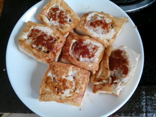 【香菇豆腐镶肉】