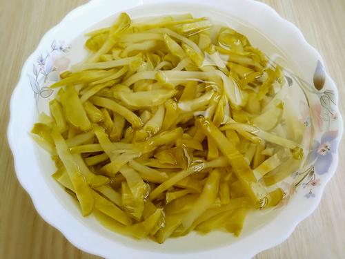 【双椒榨菜丝】