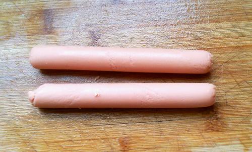 【豌豆炒香肠】