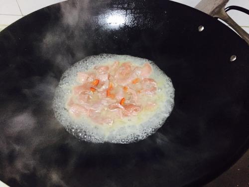 【沙茶牛肉爆青椒】