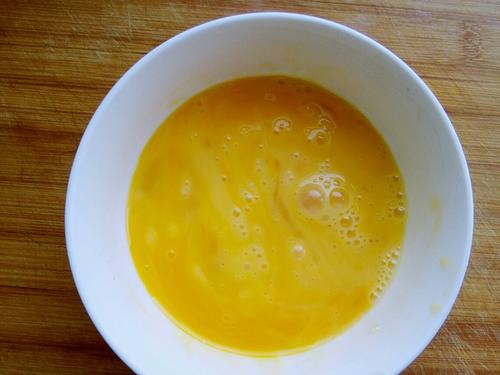 【猪耳朵炒辣椒鸡蛋】