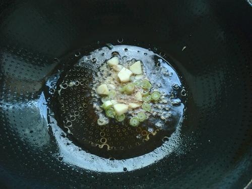 【彩椒耗油海鲜菇】