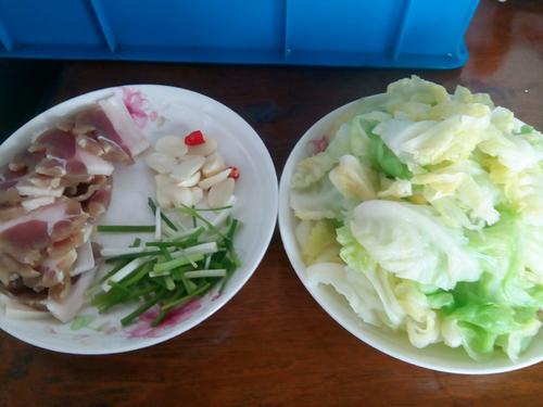 【咸肉干锅卷心菜】
