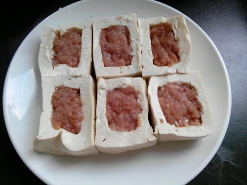 【香菇豆腐镶肉】