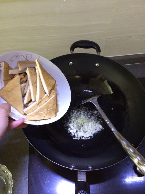 【剁椒焖豆腐】