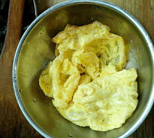 【黄瓜木耳炒鸡蛋】