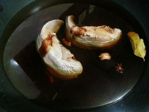 【红椒炒猪舌】