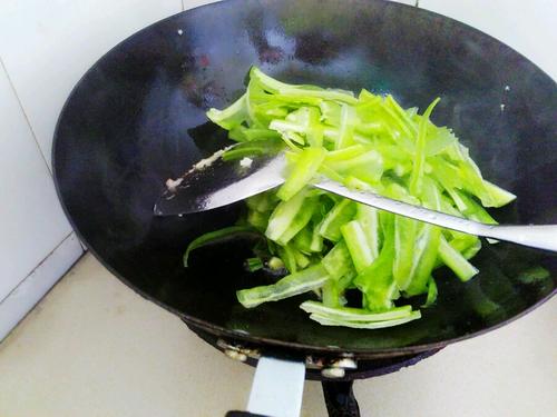 【苦瓜炒鸡蛋】