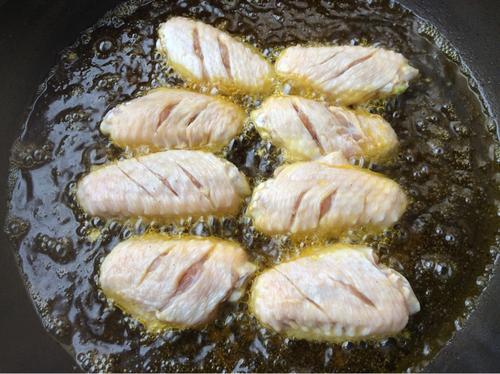 【香辣煎鸡翅】