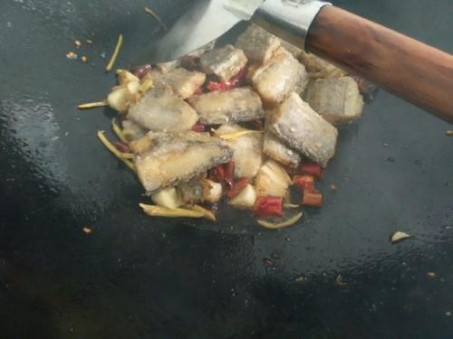 【家常香煎带鱼】