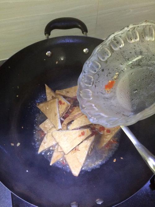 【剁椒焖豆腐】