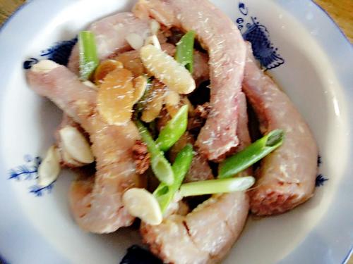 【干煎香辣鸡脖】