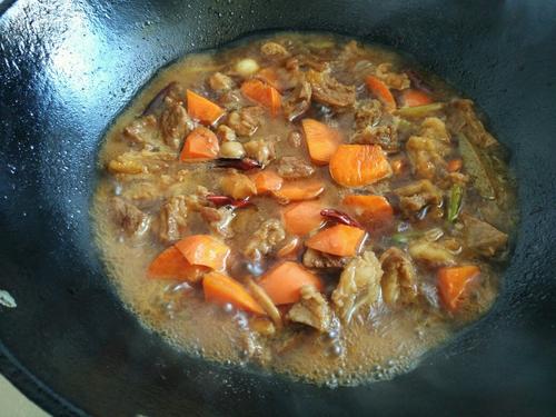 【红烧羊肉胡萝卜】