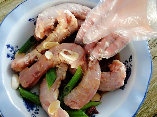 【干煎香辣鸡脖】