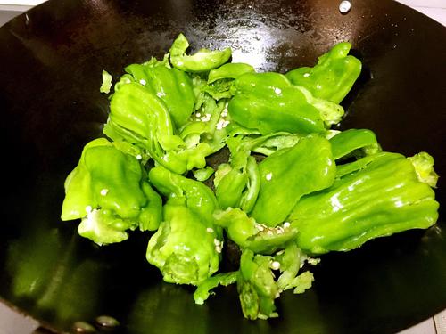 【豆豉煸辣椒】