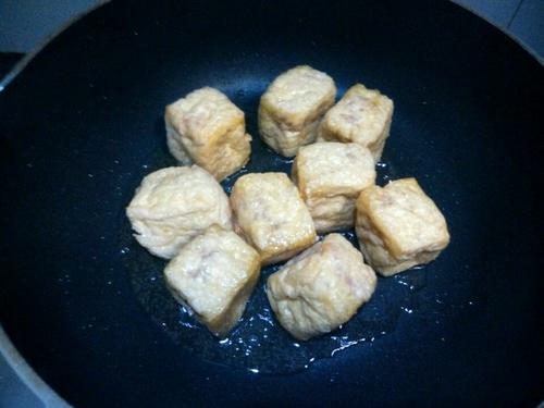 【煎焖酿豆腐泡】