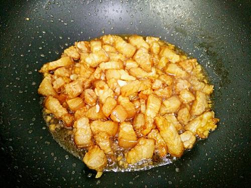 【土豆烧五花肉】