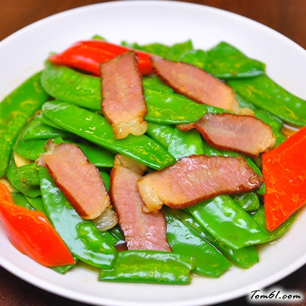 荷兰豆炒腊肉的做法2